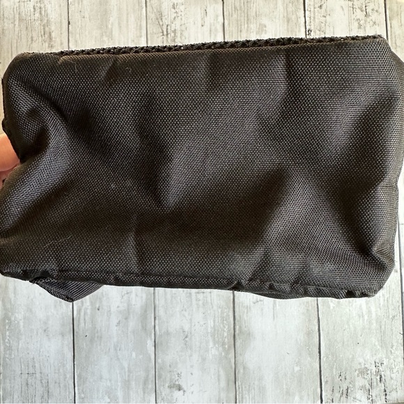 PREOWNED ADIDAS BLACK WHITE LUNCH BOX ZIP TOP - Picture 5 of 6